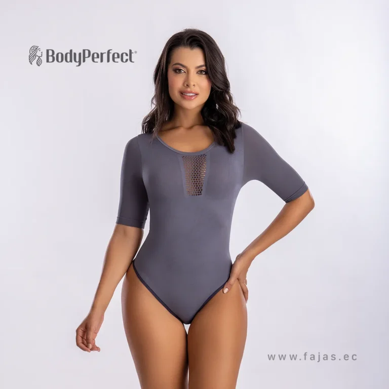 Nuestras fajas colombianas de alta compresión son ideales para moldear abdomen, definir cintura y levantacola, ayudándote a lucir una silueta más estilizada con total comodidad. Si buscas fajas moldeadoras de calidad, con excelente ajuste y resultados visibles, esta es la opción perfecta para sentirte más segura, verte increíble y elegir una prenda que realza tu figura. Quito, Guayaquil, Machala, Santo Domingo, Riobamba, Ambato, Tena, Puyo, Ecuador, domicilio